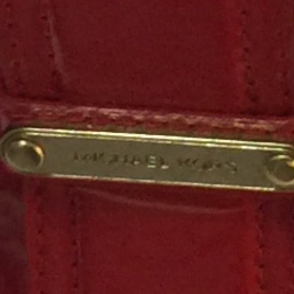 MICHAEL KORS PATENT LEATHER RED SATCHEL - Picture 5 of 6